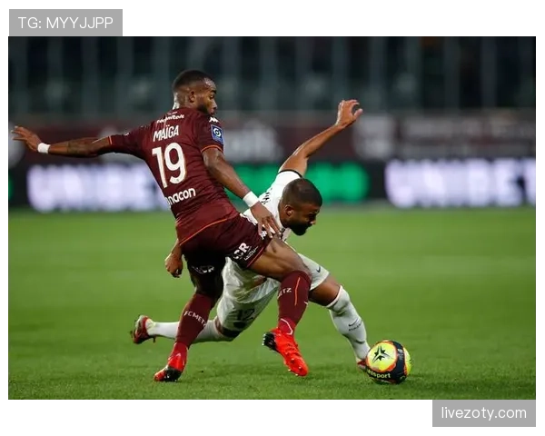 奥彭达本赛季多次成功反越位，跑位能力备受期待