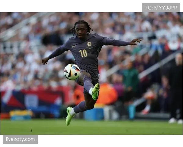 帕尔默与凯恩点球效率差距：技术细节、心理素质还是角色定位？