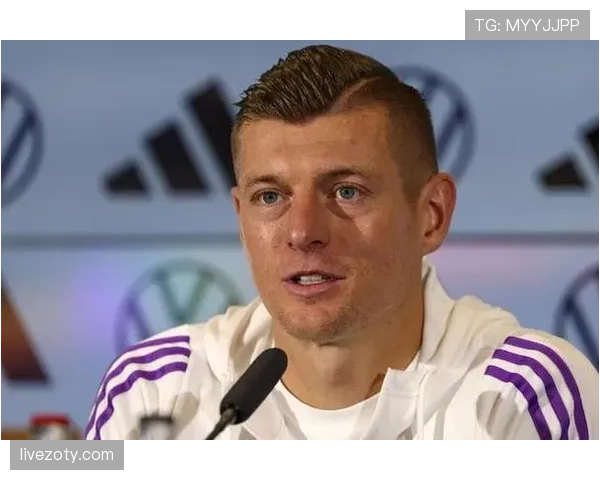 克罗斯与皮尔洛：组织核心球权分配如何从前置回撤转向后置主导